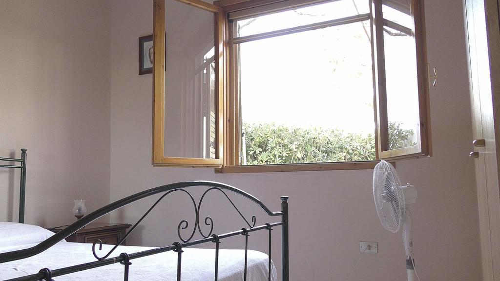 Casa A Villaggio Paradiso 산타체사리텀 외부 사진